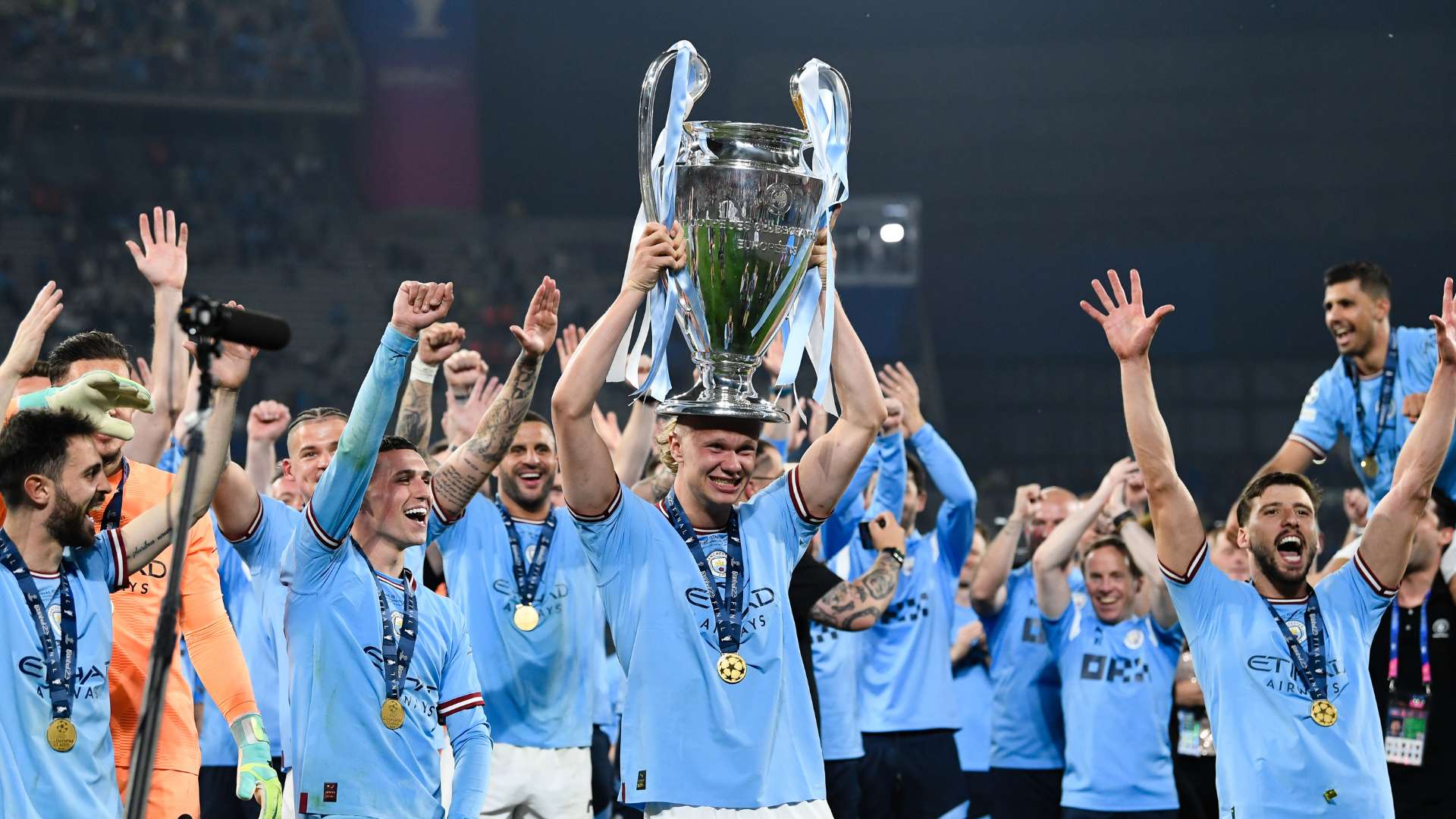 世体：弗里克将派出最强阵容，唯一疑问是奥尔莫还是加维首发.