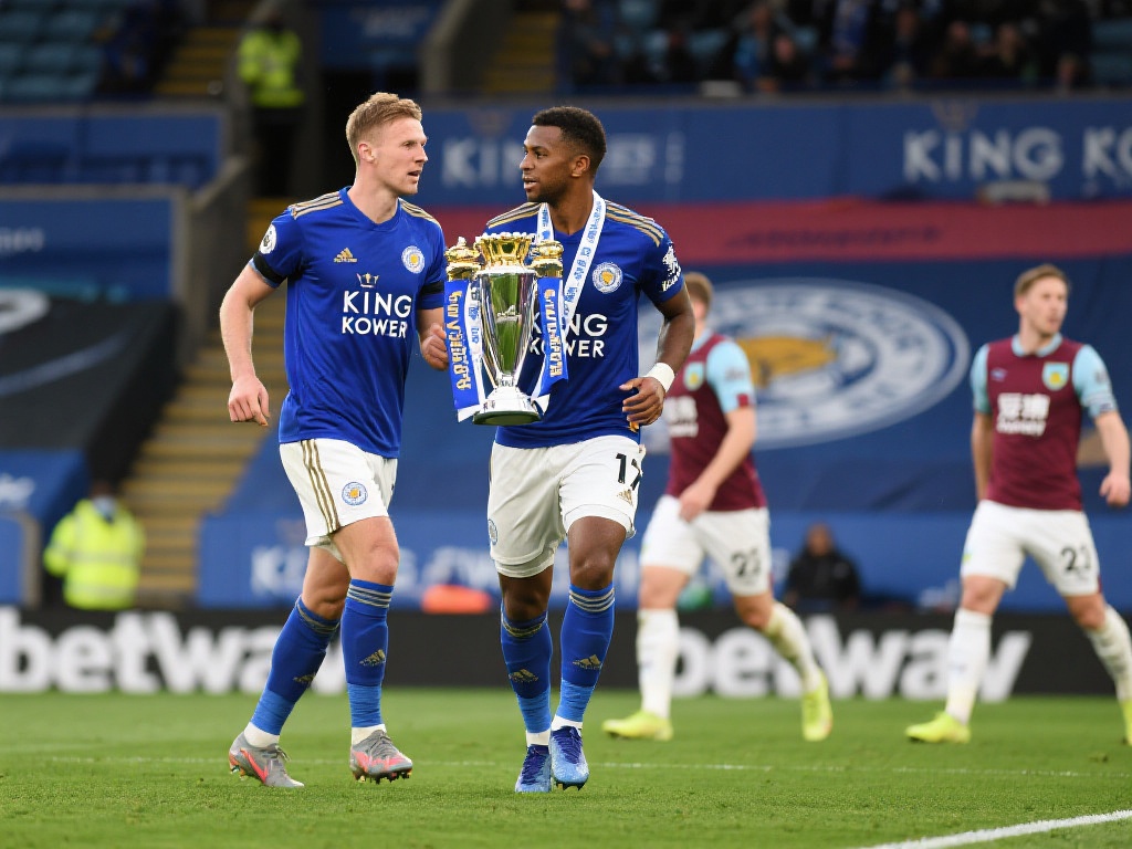 “海坛浪起 2024沙足巡回赛福建平潭站激情开赛”