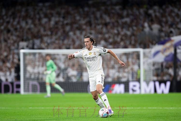 马卡:皇马接近签下A费 希望球员世俱杯前进行合练 马卡:皇马接近签下A费 希望球员世俱杯前进行合练